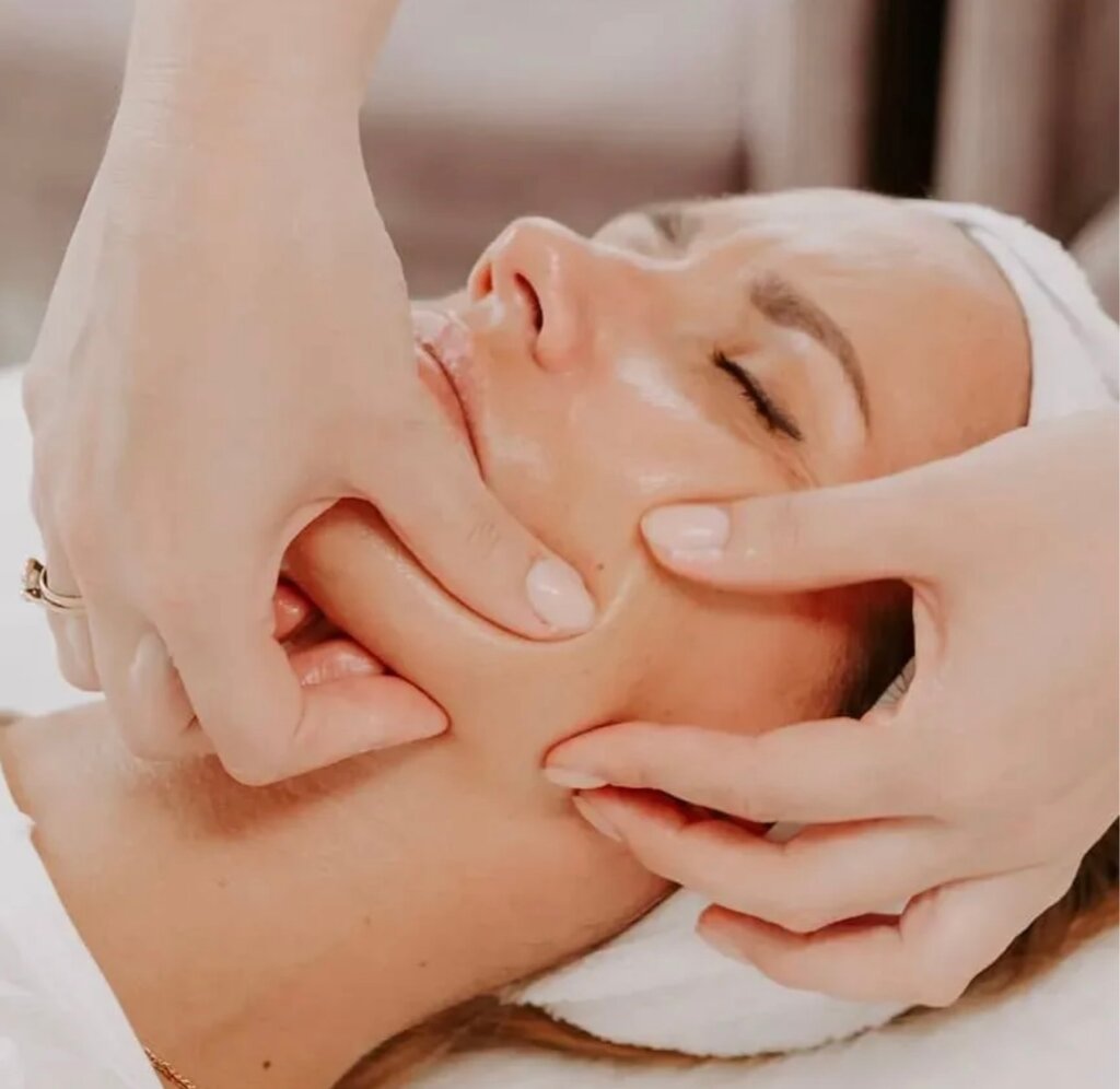 Медицинский массаж тела